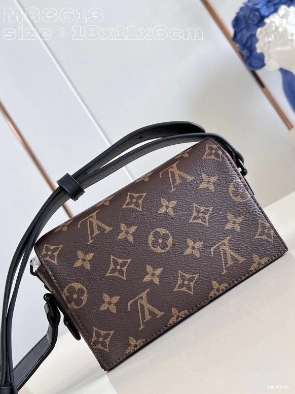 LOUIS Wallet-18*11*6.5CM Steamer Wearable VUITTON 0301